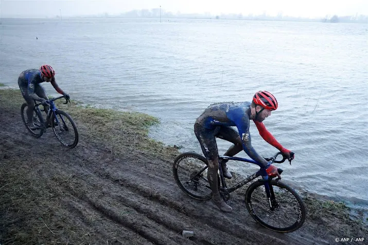 nederlandse top veldrijden slaat wereldbeker val di sole over