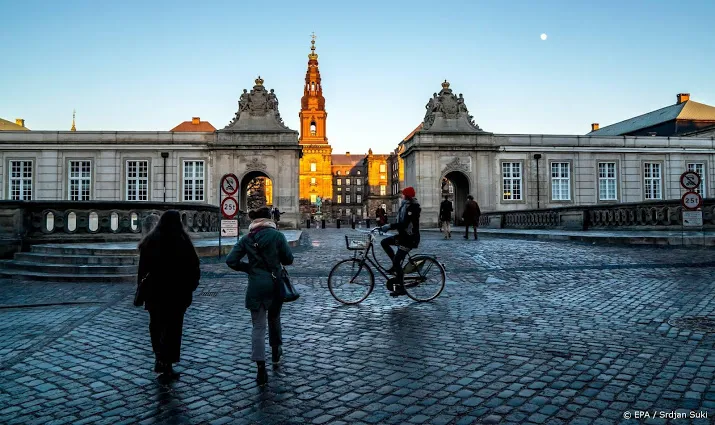 negatieve spaarrente voor rijke denen