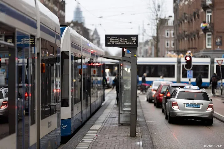 netbeheerder wijt stroomstoringen amsterdam aan veranderende weer