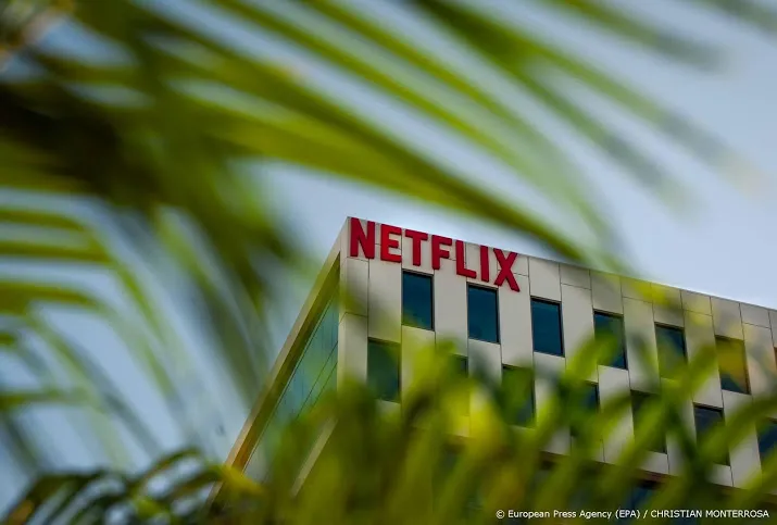 netflix schiet omhoog op wall street op van dag inauguratie biden