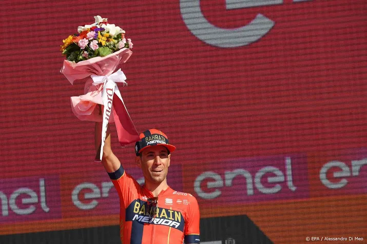 nibali op weg naar trek segafredo