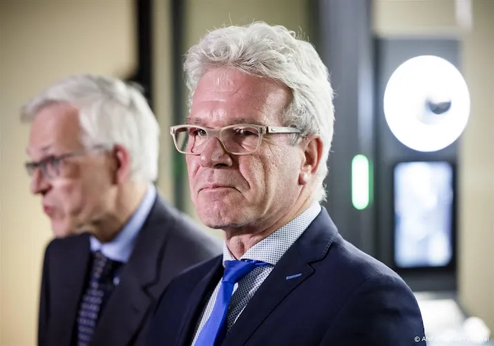 niet zeker dat naam formateur in eindverslag informateurs komt