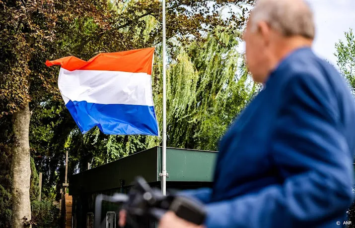 nieuw beijerland herdenkt slachtoffers drama onderzoek loopt nog