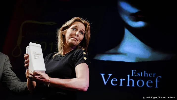 nieuw boek esther verhoef meteen op 1 in bestsellerlijst