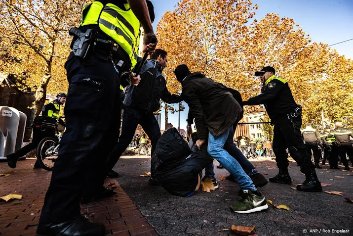 nieuwe arrestaties om rellen intocht eindhoven