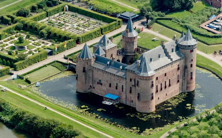 nieuwe baas voor muiderslot