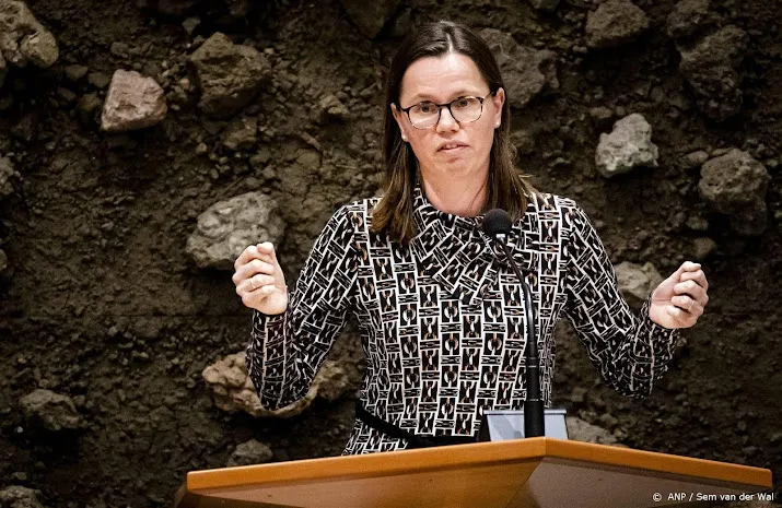 nieuwe cu leider bikker laakt ik gerichte politiek in open brief