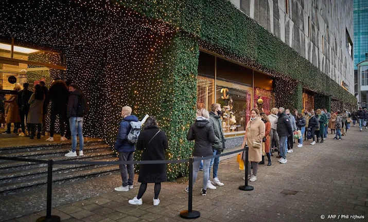 nieuwe eigenaren voor moederbedrijf warenhuisketen de bijenkorf