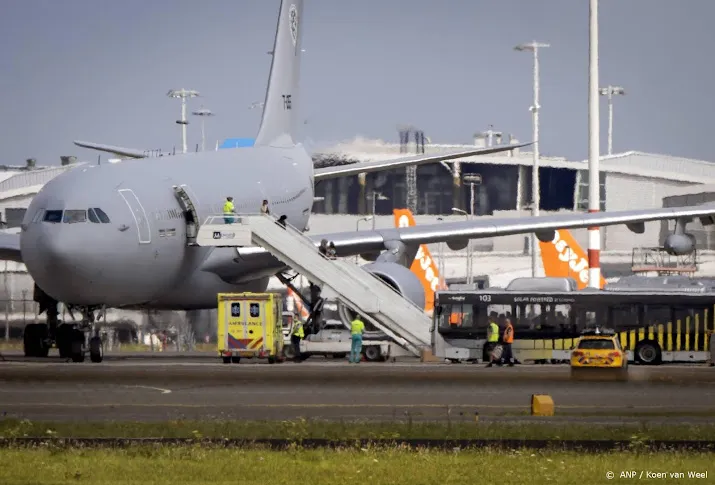 nieuwe evacuatievlucht afghanistan landt dinsdag rond 07 30 uur