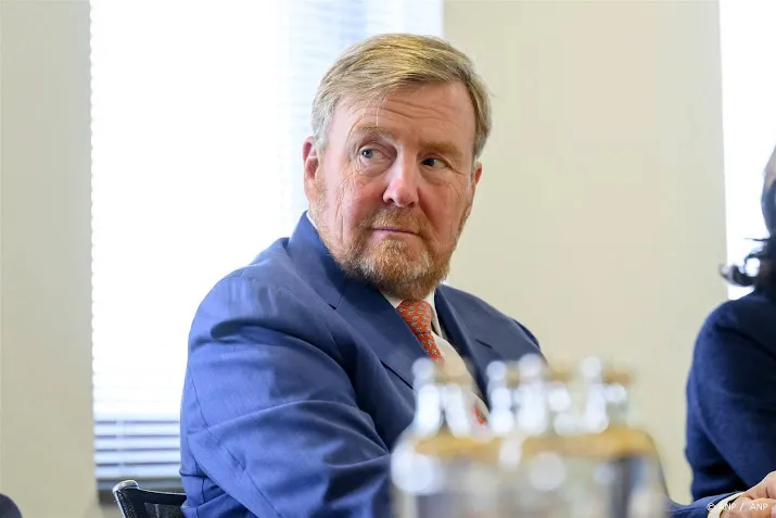 nieuwe oproep pvv vraag koning af te zien van salarisverhoging