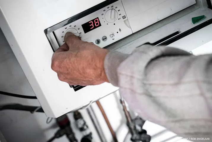 nieuwe stikstoffabriek gasunie laat nog langer op zich wachten