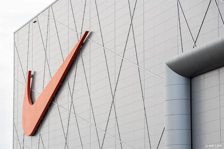 nike verliest flink op wall street na tegenvallende verkopen