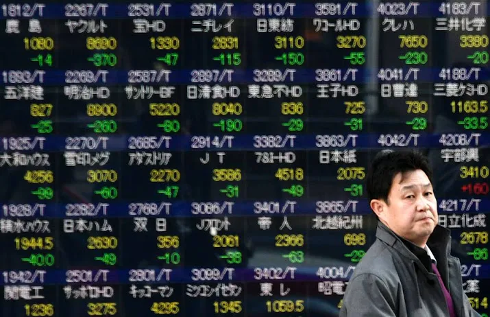 nikkei begint week licht hoger