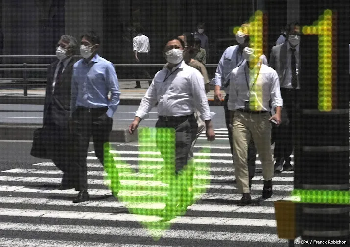 nikkei flink lager door koersverliezen chipbedrijven