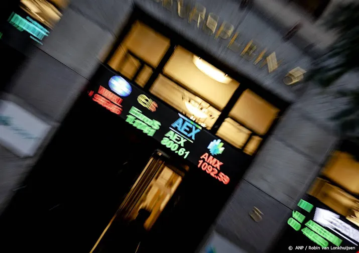 nn en asml op kop in licht hogere aex