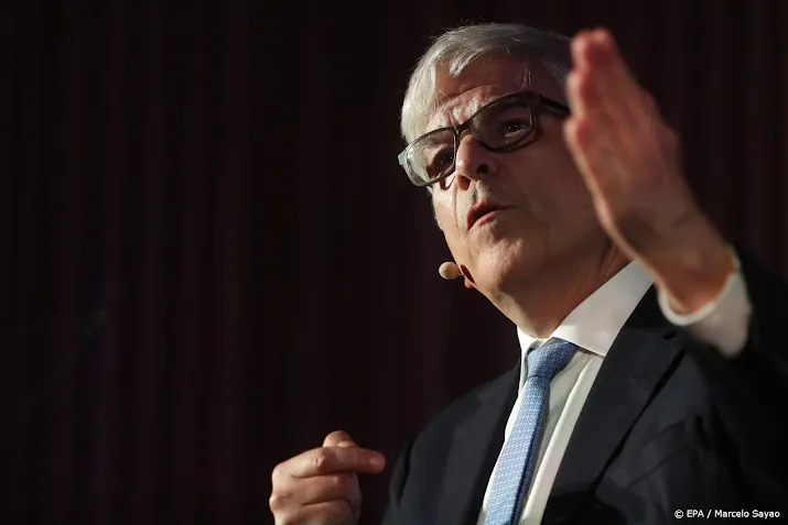 nobelprijswinnaar paul romer kritisch op imf topvrouw