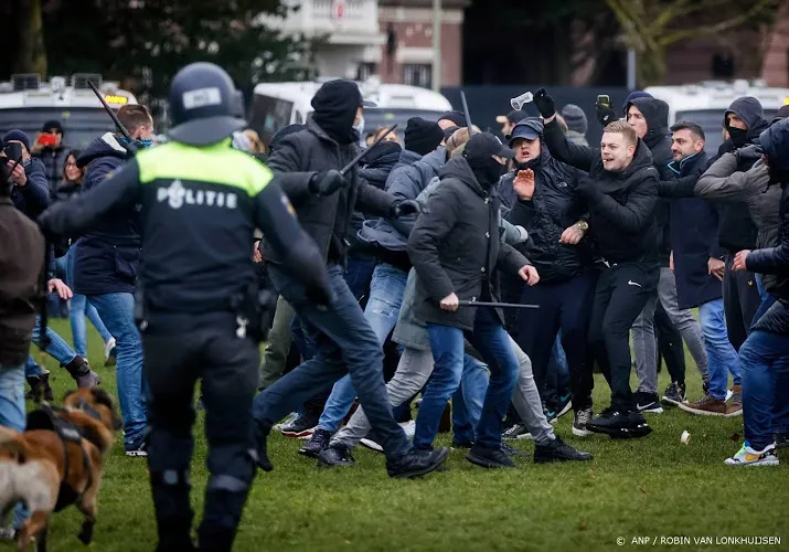 nog 27 personen vast na demonstratie op museumplein