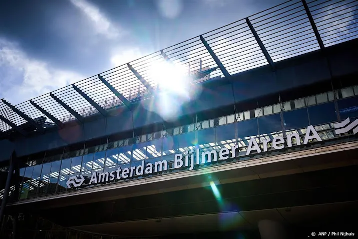 nog een minderjarige meldt zich voor op spoor duwen bijlmer