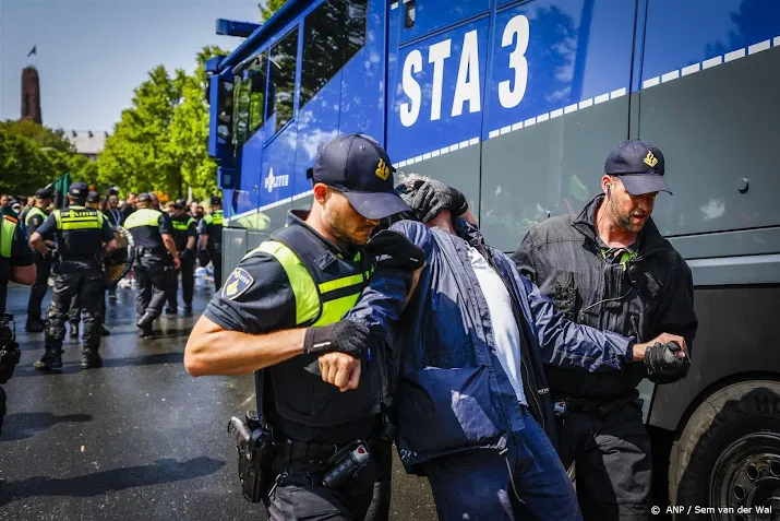 nog een op a12 opgepakte klimaatactivist vast rest weer vrij