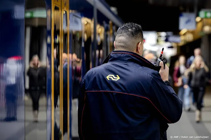 nog steeds hinder op spoor door kapotte bovenleiding