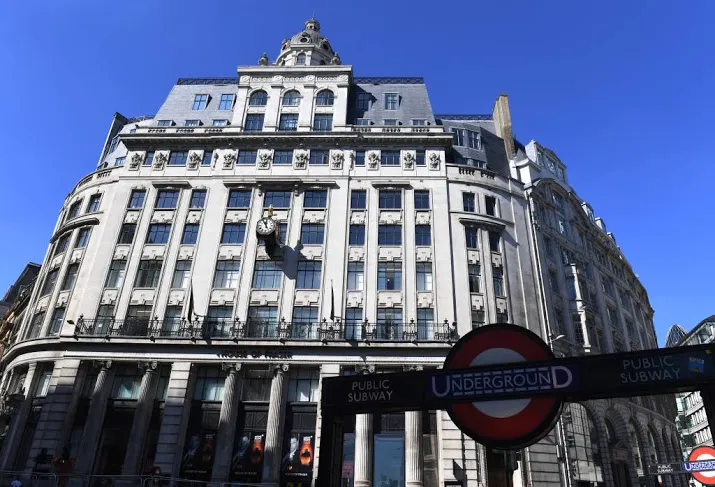 noodlijdend house of fraser vindt koper