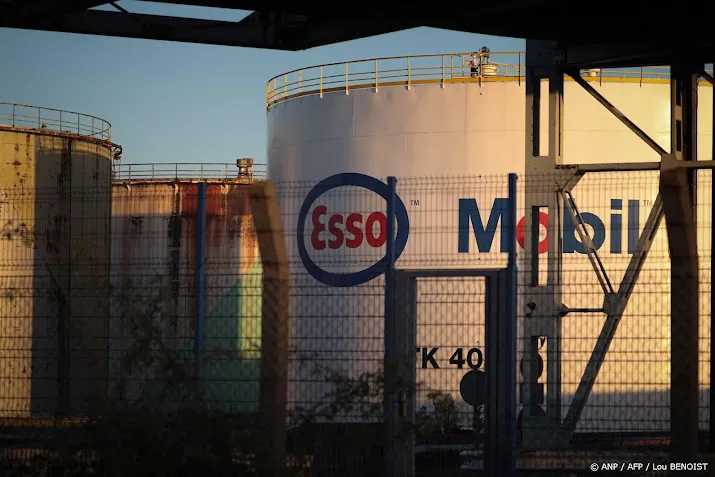 noors staatsfonds berispt exxonmobil om aanklagen klimaatbelegger