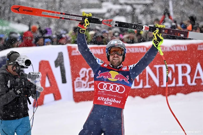 noorse skier kilde wint afdaling op beruchte streif opnieuw