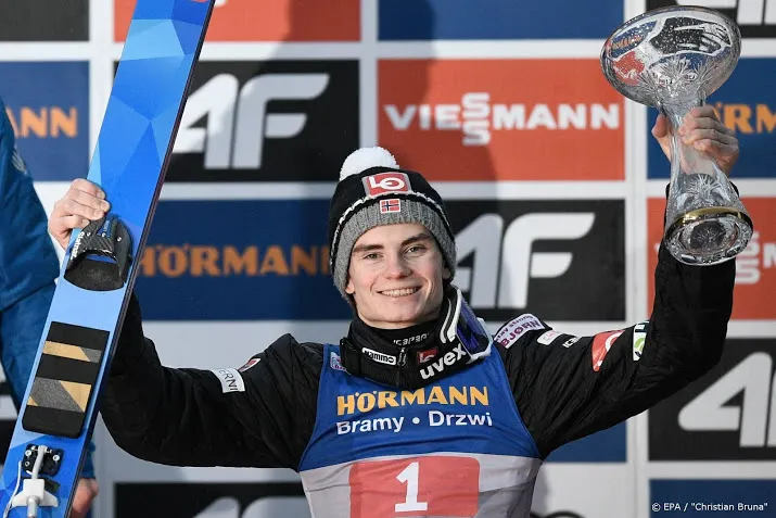 noorse skispringer lindvik zegeviert ook in innsbruck