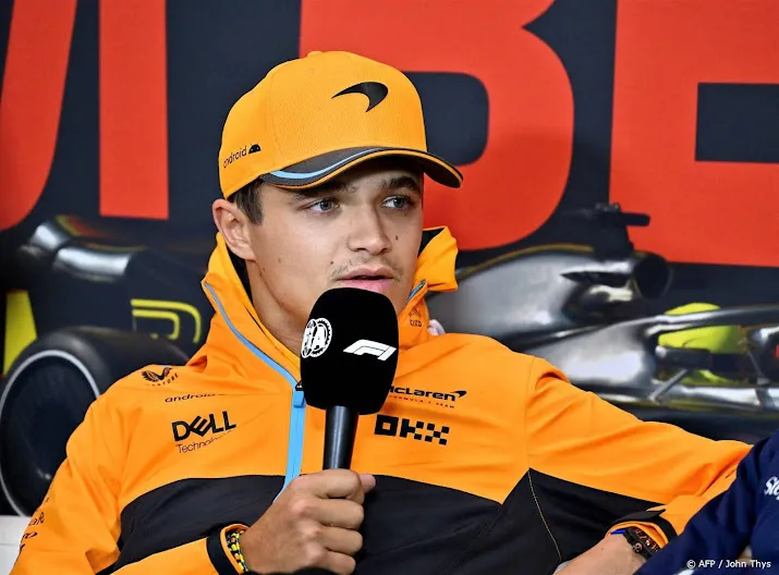 norris betuigt alsnog spijt voor breken winnaarstrofee verstappen