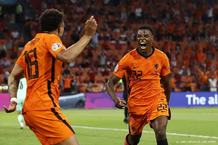 nos zendt ook in 2024 het ek voetbal uit