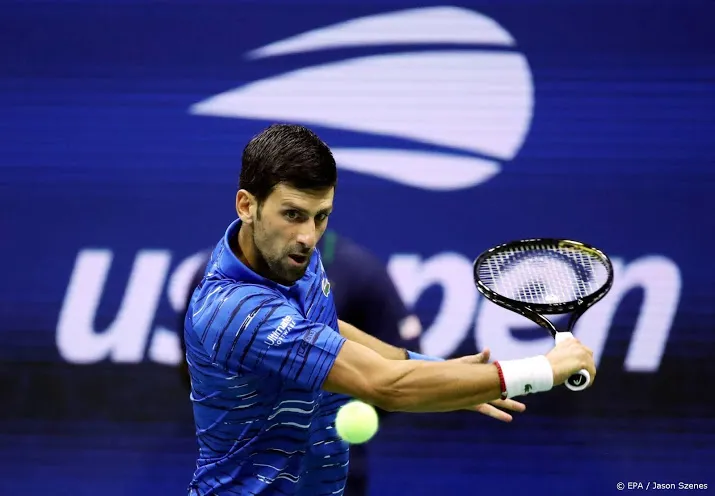 novak djokovic soeverein naar achtste finales