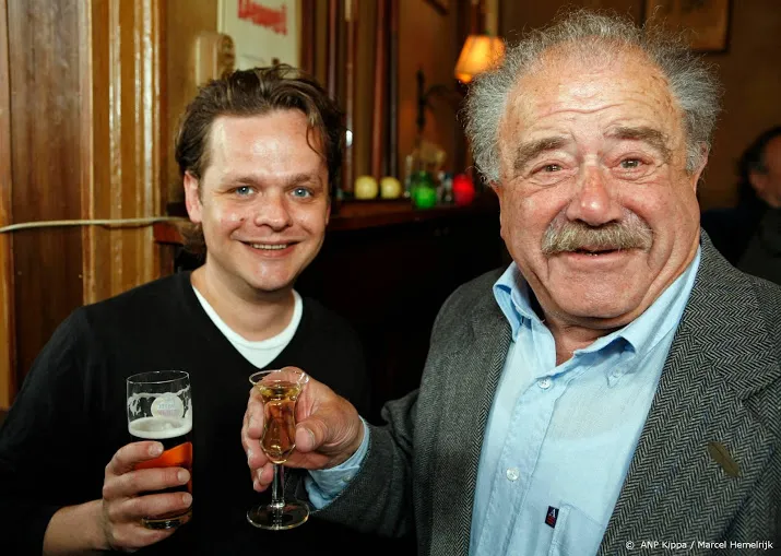npo herhaalt schaep en docu over eli asser