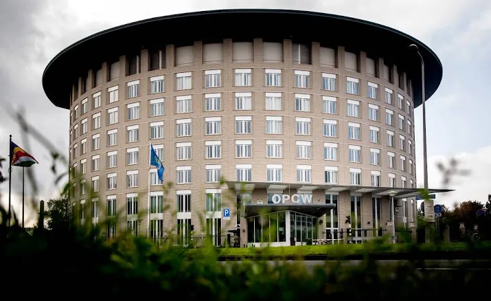 nrc russische ambassade is spionagecentrum