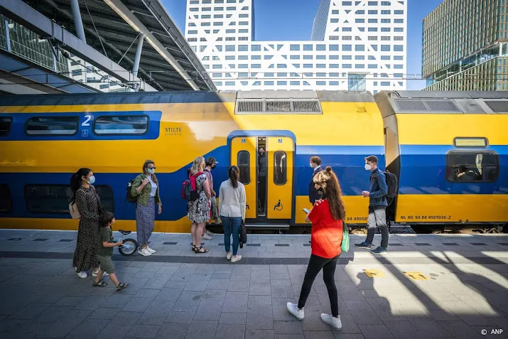 ns boekte afgelopen halfjaar weer miljoenenverlies door corona