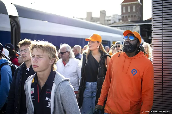 ns drukte komt op gang er heerst een gezonde wedstrijdspanning