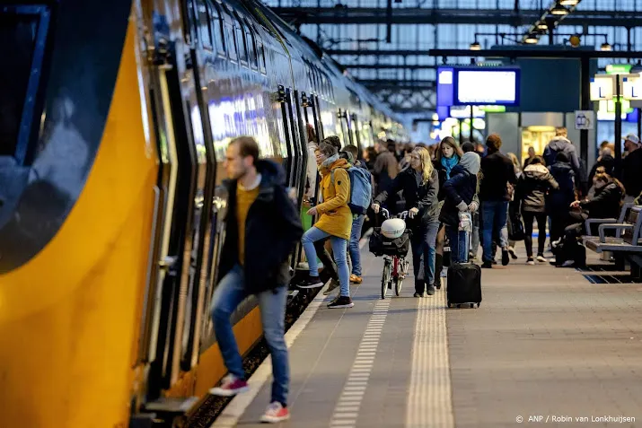 ns enthousiast over gratis reizen met de trein voor militairen