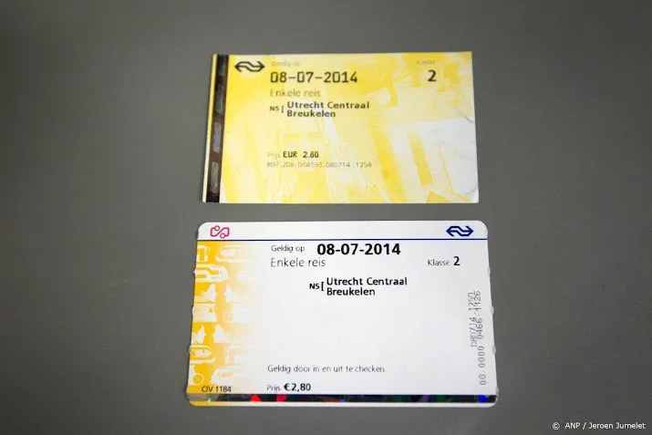 ns gaat deel kaartverkoop bij derden leggen