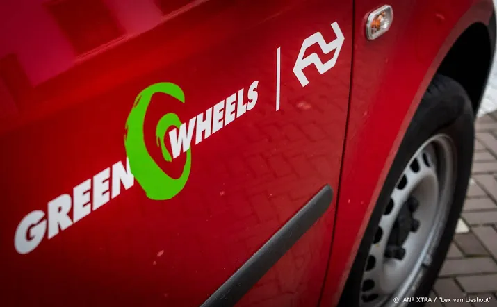 ns gaat deelautos aanbieden op treinstations