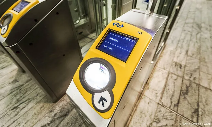 ns gaat inchecken met betaalpassen testen