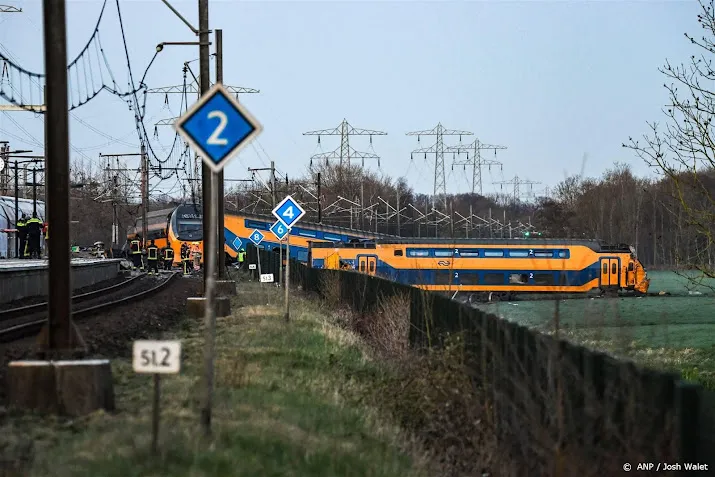 ns machinist gewond door treinongeval voorschoten