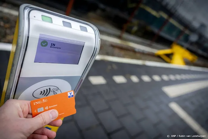 ns meeste treinreizigers checken nog niet meteen in met bankpas
