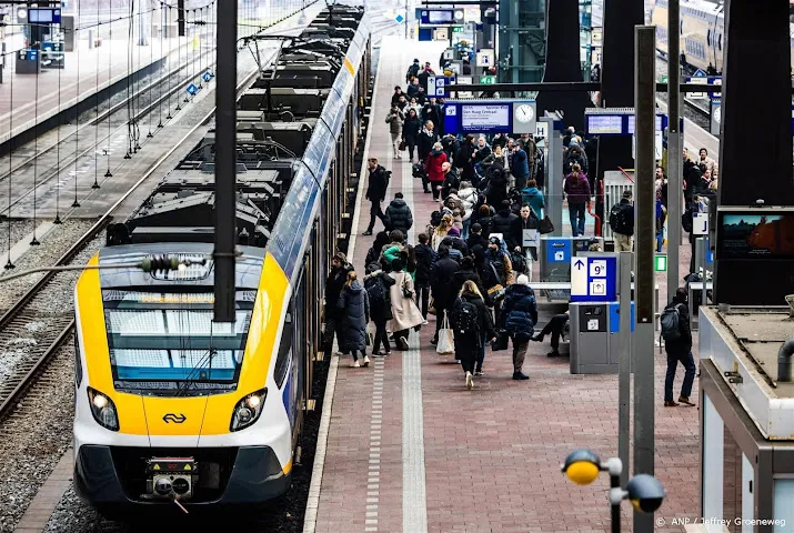 ns reis maandag niet naar rotterdam vanwege drukte bij huldiging