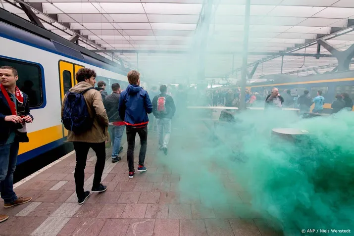 ns wil vuurwerkvrije zone bij spoor