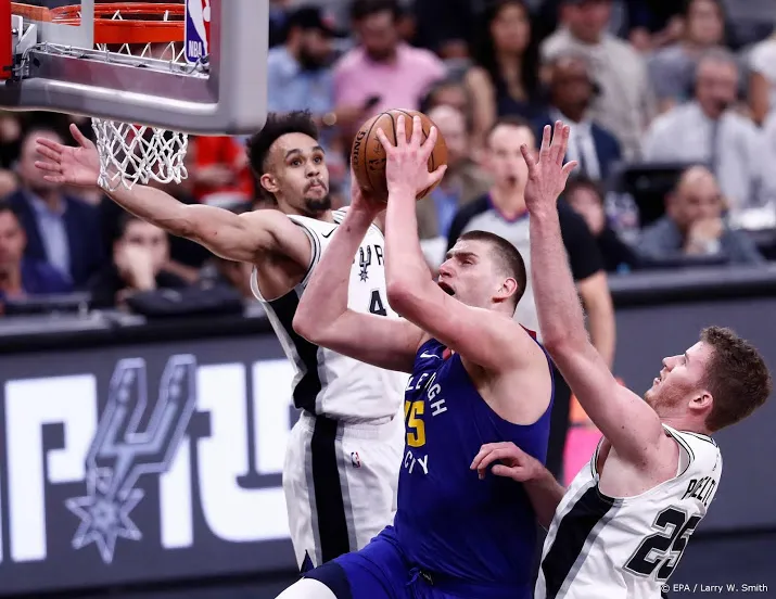nuggets door ten koste van spurs