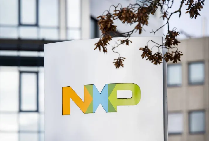 nxp compenseert aandeelhouders na afketsen deal