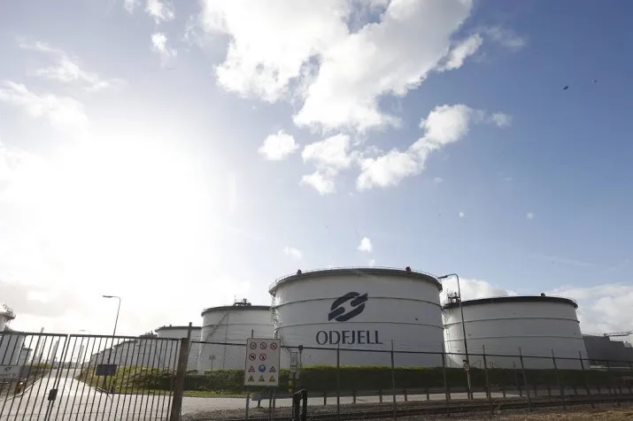 odfjell voelt rotterdams olielek in resultaat