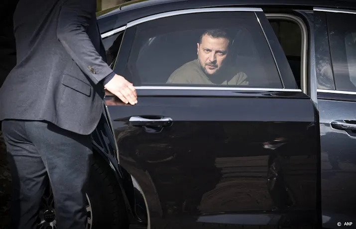 oekraiense president zelensky vertrokken uit nederland
