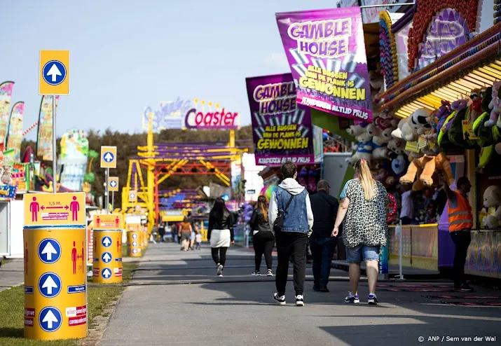 oekraiense vluchtelingen krijgen gratis dagje kermis