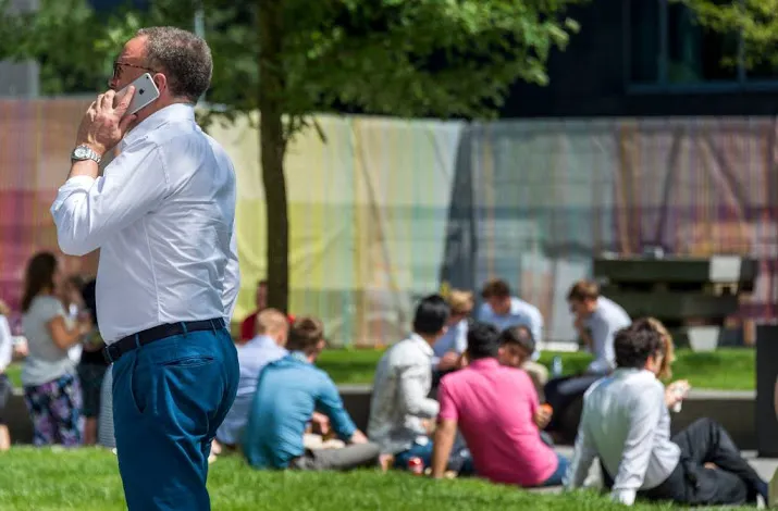 oeso dringt aan op maatregelen arbeidsmarkt