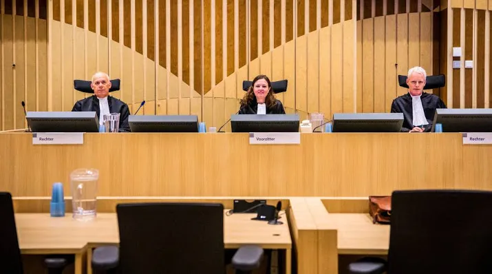 officier moet van zaak klaas otto af